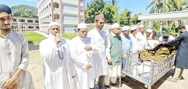 প্রবীণ শ্রমিক নেতা রশিদ আহমদ-এর জানাযা অনুষ্ঠিত