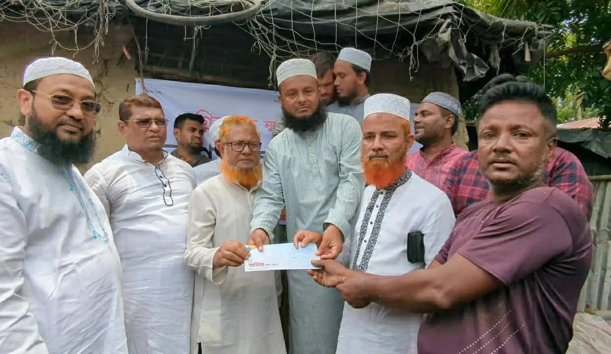 অগ্নিকাণ্ডে ক্ষতিগ্রস্ত পরিবারের পাশে জামায়াত ইসলামী