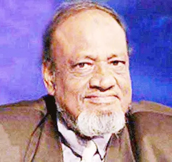 জীবন-মৃত্যুর সন্ধিক্ষণে নিঃসঙ্গ ব্যারিস্টার রফিক