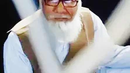 অমানিশার অন্ধকার ভেদ করে ভোরের সূর্য উদয়ের আর বেশি বাকি নেই