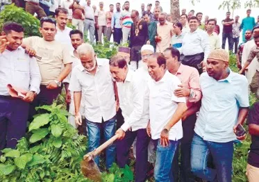 কটিয়াদীতে শহীদ জিয়ার স্মৃতি বিজড়িত খাল পুনঃখনন কাজের উদ্বোধন
