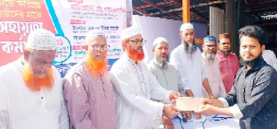 অগ্নিকাণ্ডে ক্ষতিগ্রস্ত ব্যবসায়ীদের জন্য সহযোগিতার হাত বাড়ালেন চাঁদপুর-৩ আসনের এমপি প্রার্থী এডভোকেট শাহজাহান মিয়া