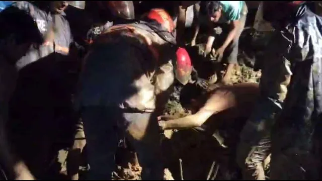 কক্সবাজারে পাহাড় ধসে ৮ জনের মৃত্যু