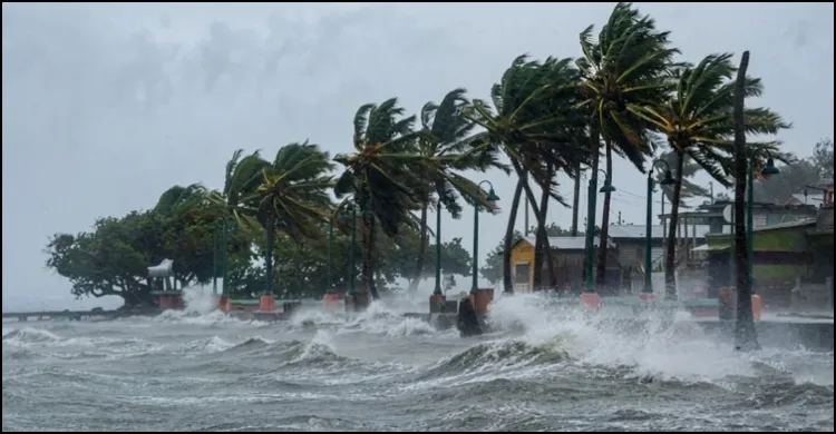 যেসব জেলায় ৬০ কিমি বেগে ঝড়-বজ্রবৃষ্টির শঙ্কা