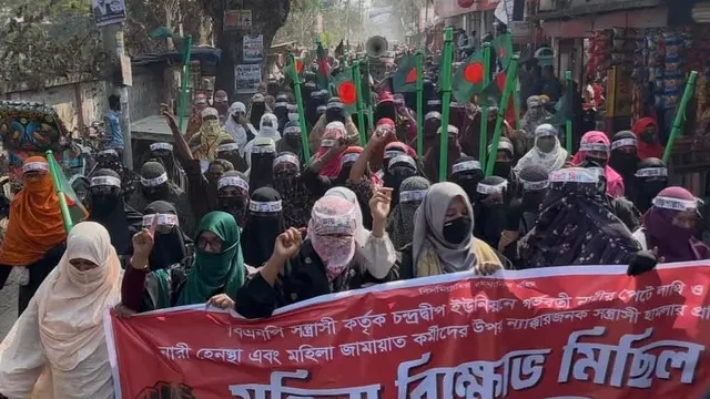 বাউফলে গর্ভবতী নারীসহ নারীদের হেনস্তার প্রতিবাদে মহিলাদের ইতিহাসগড়া বিক্ষোভ, কঠোর হুঁশিয়ারি ১১ দলীয় জোট প্রার্থীর