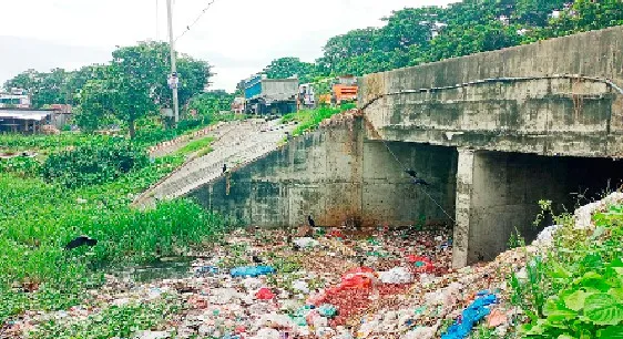 দখল দূষণে অস্তিত্ব সংকটে খাল সংস্কারে উদ্যোগ নেই