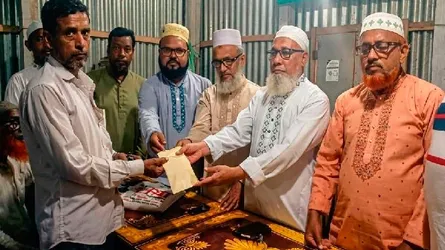 বাজিতপুরে জুলাই শহীদ পরিবারের মধ্যে ঈদ উপহার বিতরণ
