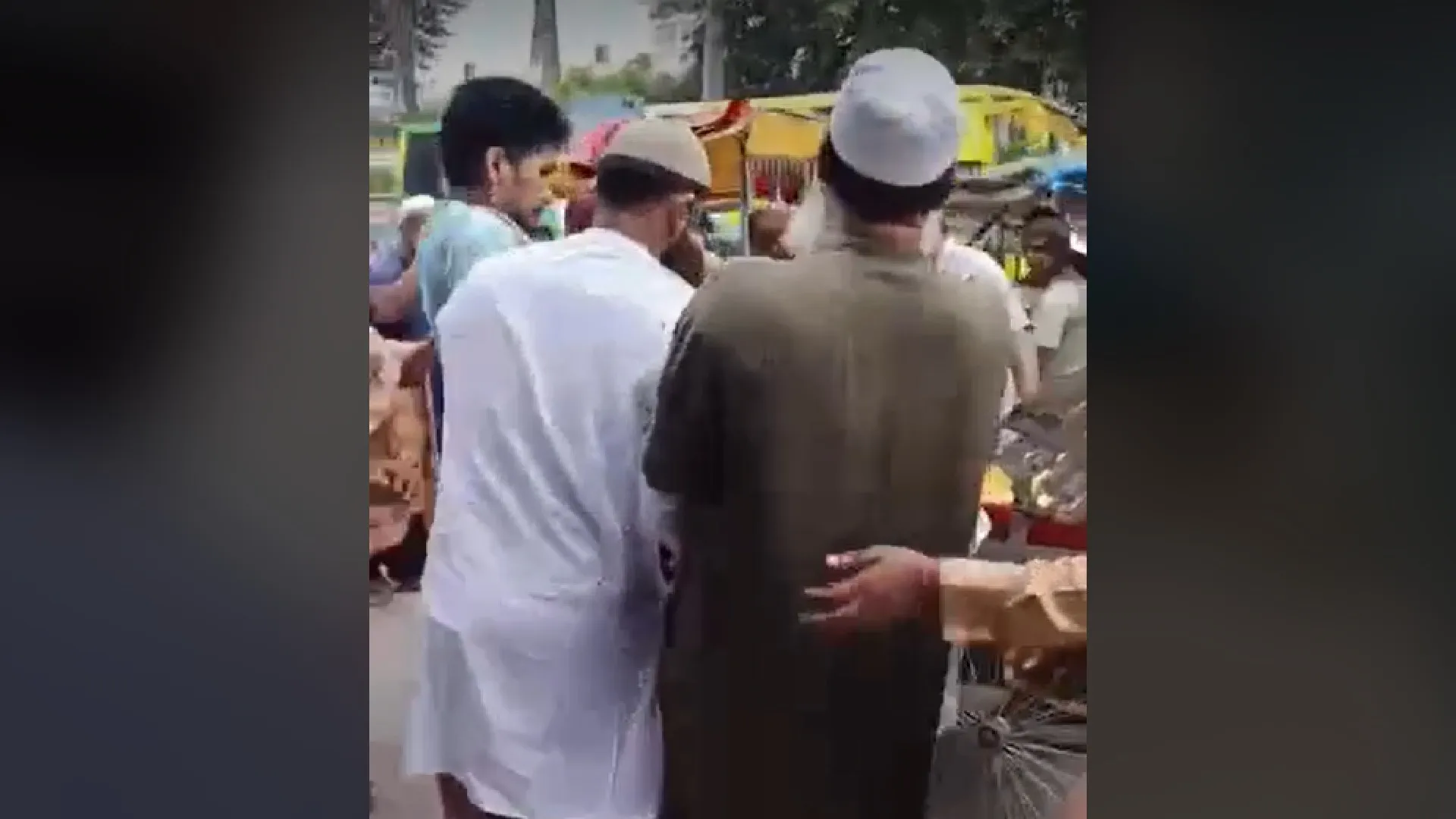 রামপুরায় ‘শীর্ষ সন্ত্রাসী’কে গুলি, গ্রেফতার ১