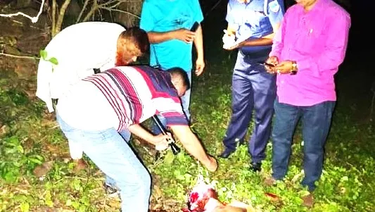 কুমারখালীতে পরকিয়ার জেরে যুবককে কুপিয়ে হত্যা