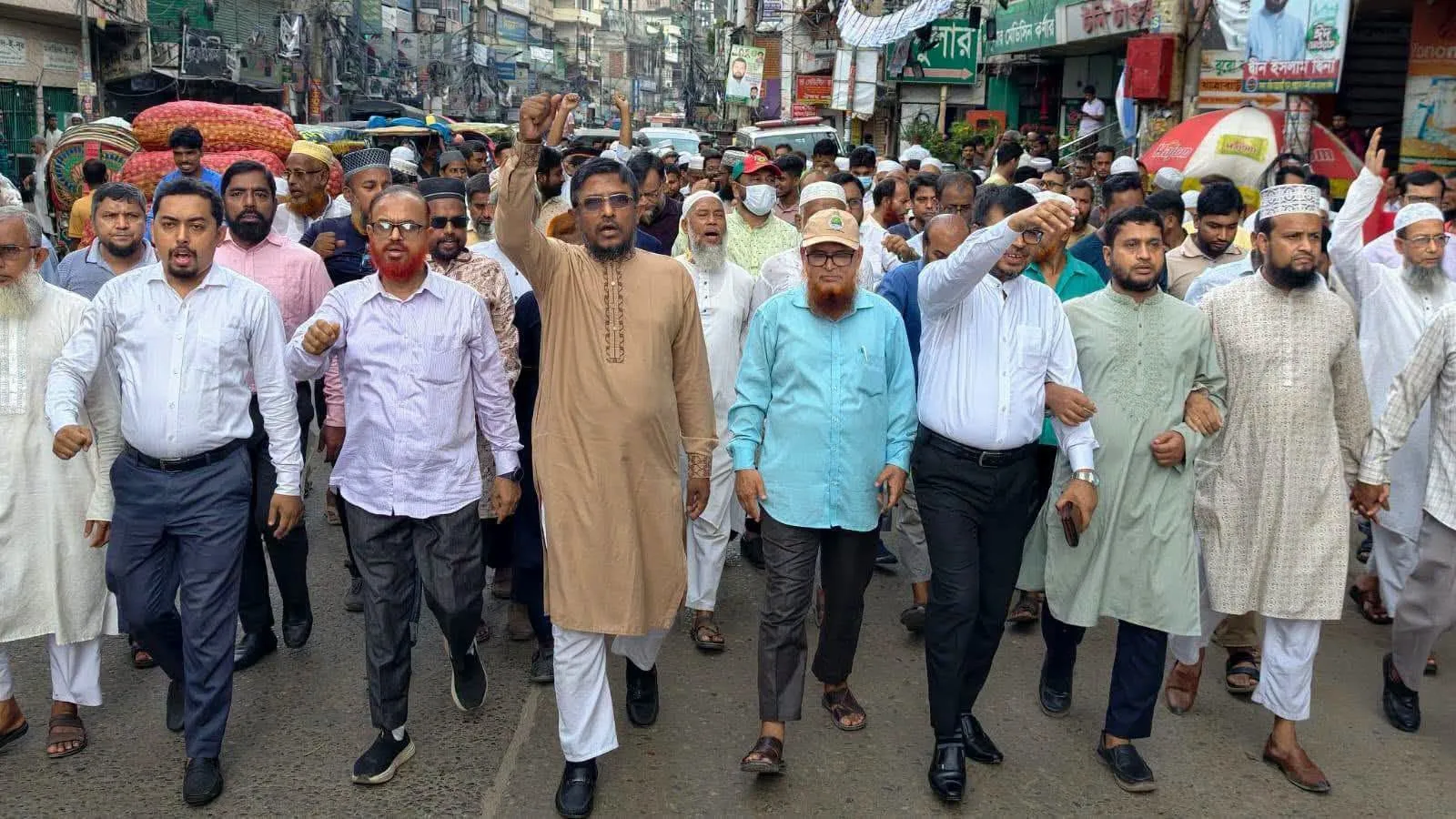 যাত্রাবাড়ী থানার উদ্যোগে জামায়াতের ফ্যাসিবাদ বিরোধী বিক্ষোভ মিছিল