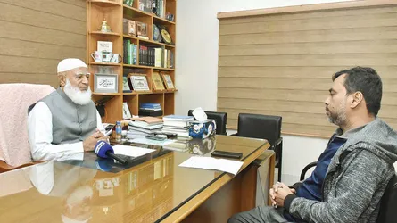 একটা মজবুত পিলার হিসেবে সংগ্রাম যেন নিজের অবস্থানকে দৃঢ় করতে পারে