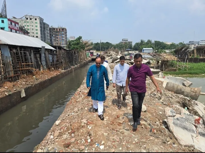 খাল পুনঃখনন ও বর্জ্য অপসারণ কার্যক্রমে নতুন গতি