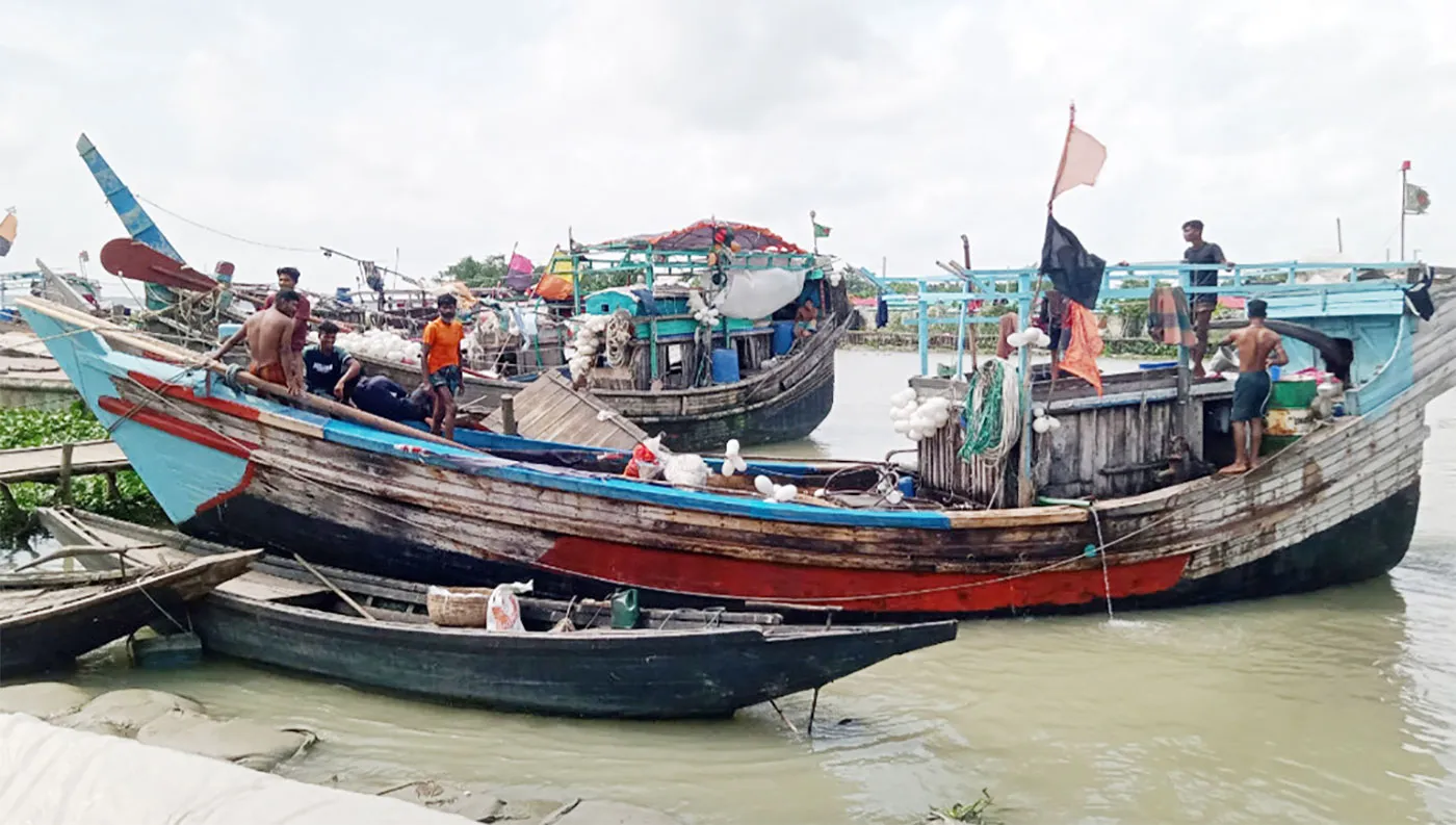 ‘মা ইলিশ’ রক্ষায় শুরু হলো ২২ দিনের নিষেধাজ্ঞা