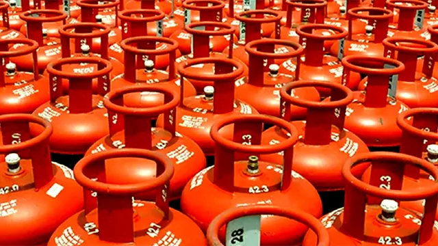 বর্তমান সরকারের সময়ে দুই দফায় ৫৯৯ টাকা বাড়িয়ে কমানো হলো ৫৫ টাকা