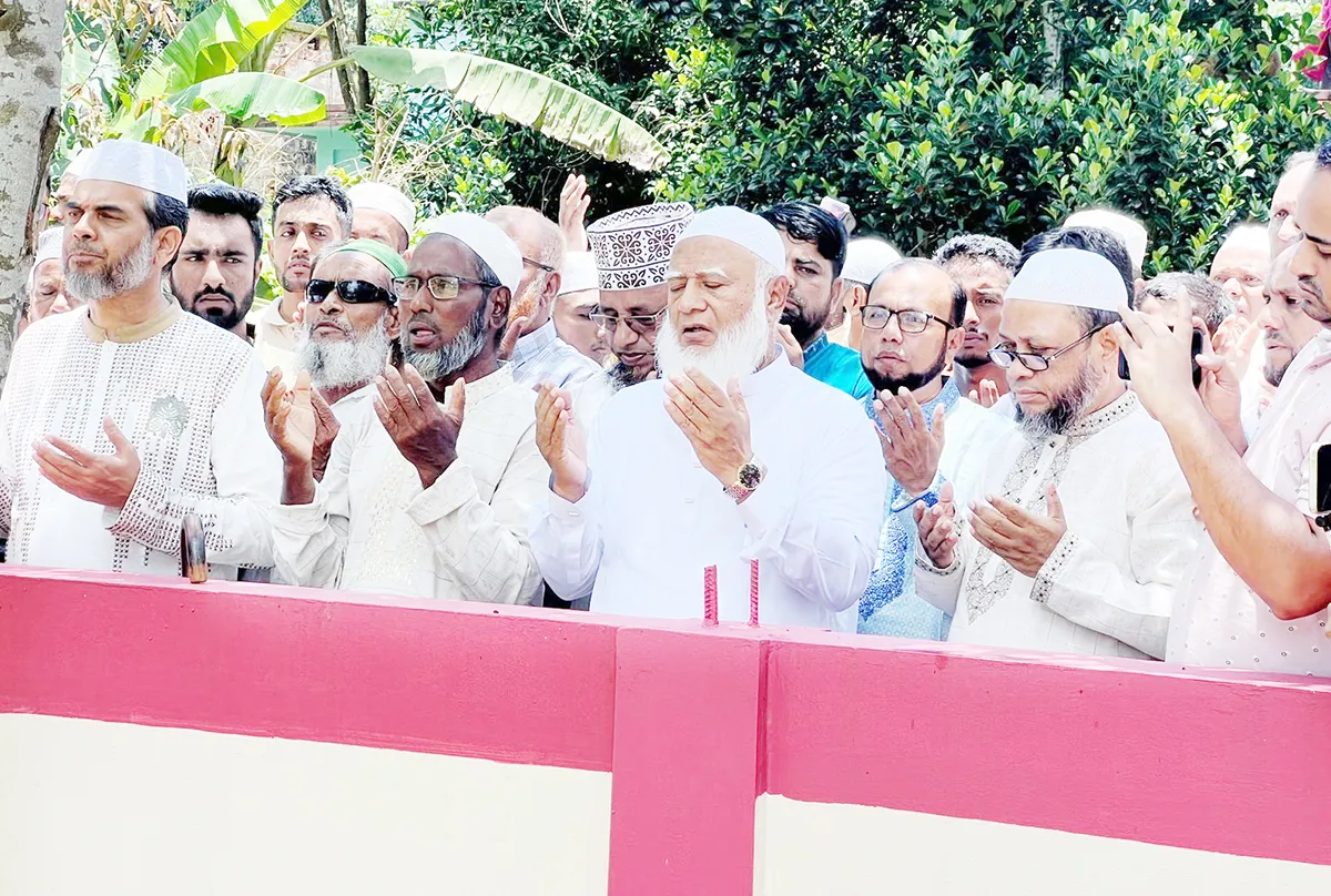 নিষ্পাপ মেয়েটির খুনিকে বাঁচানোর চেষ্টা করলে জনগণ সহ্য করবে না