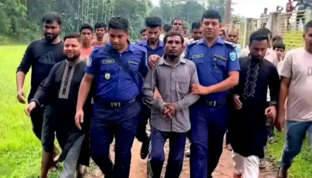 স্ত্রীকে গলা কেটে হত্যার অভিযোগ, থানায় আত্মসমর্পণ স্বামীর