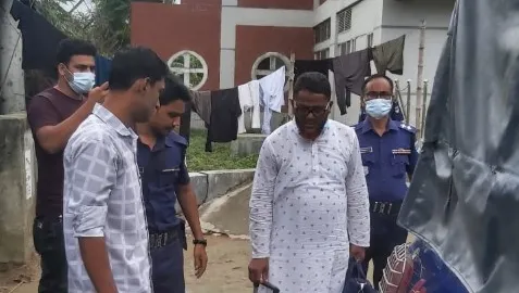 ভারতে পালানোর সময় যুবলীগ সেক্রেটারি দর্শনায় আটক
