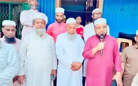কালবৈশাখীর তাণ্ডবে বিধ্বস্ত পরিবারের পাশে হাটহাজারী জামায়াত