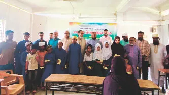 এতিম ও সুবিধাবঞ্চিত শিক্ষার্থীদের মাঝে নগদ অর্থ বিতরণ