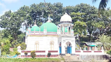 শতবর্ষী মিয়া বাড়ির মসজিদ বিলীন হওয়ার আশঙ্কা