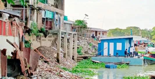 অবৈধ দখল বাণিজ্যে সৌন্দর্য হারাচ্ছে কাপ্তাইয়ের নদী ও হ্রদ