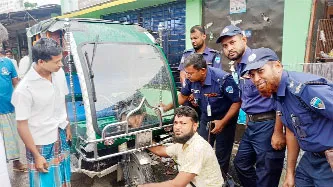 মতলব উত্তরে সড়ক দুর্ঘটনা রোধে থানা পুলিশের ব্যতিক্রমী উদ্যোগ