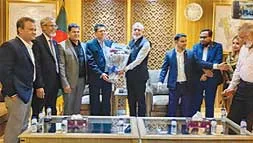 গৃহায়ণ ও গণপূর্ত মন্ত্রীর সঙ্গে রিহ্যাবের নবনির্বাচিত নেতৃবৃন্দের সাক্ষাৎ
