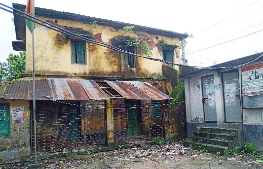 কলারোয়ায় কুশোডাঙ্গা ইউপি ভবনের ভগ্নদশা