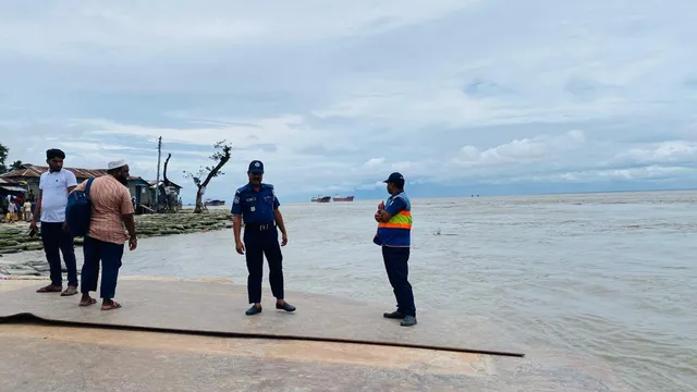 দূর্যোগপূর্ণ আবহাওয়ার কারনে‌, হাতিয়ার সাথে সব ধরনের নৌ-যোগাযোগ বন্ধ