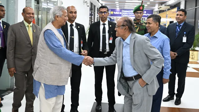 সর্বশেষ ভিডিও : দেশে ফিরলেন প্রধান উপদেষ্টা