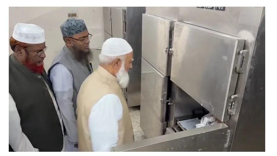 হাদির কফিনের পাশে দাড়িয়ে কী করলেন আমীরে জামায়াত (ভিডিও)