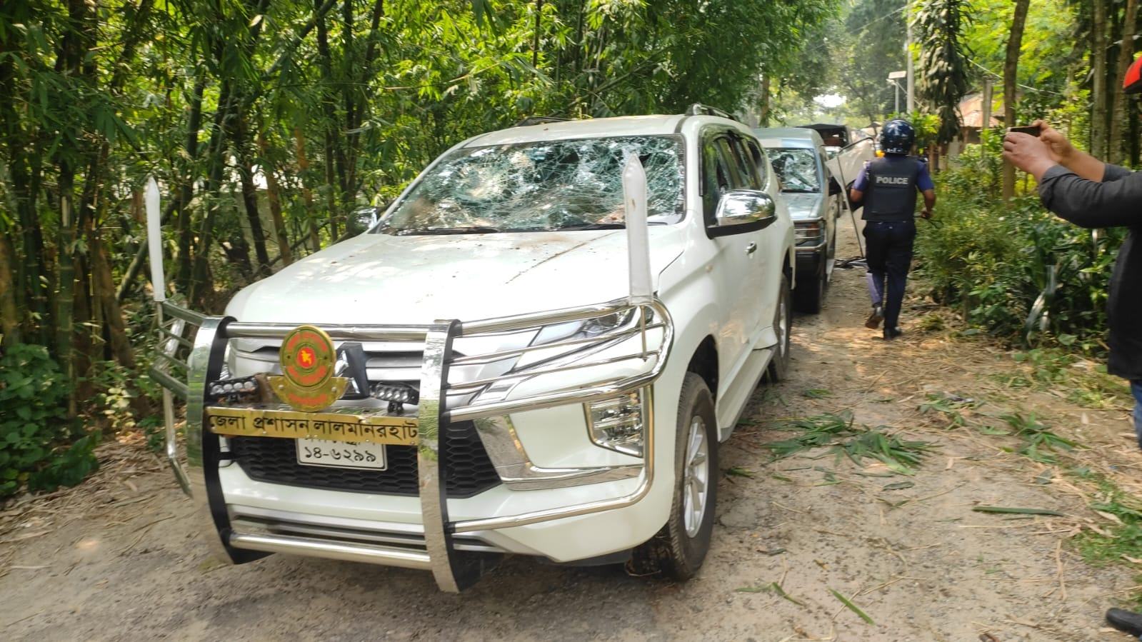 আদিতমারীতে শিশু হত্যার জেরে রণক্ষেত্র