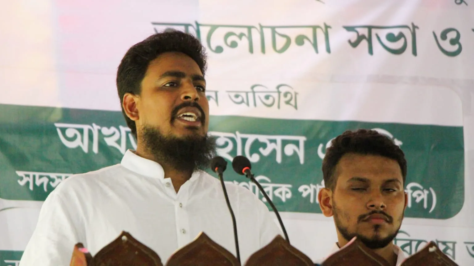 গণভোটের রায় বাস্তবায়ন না করা জনগণের সাথে প্রতারণা: আখতার হোসেন