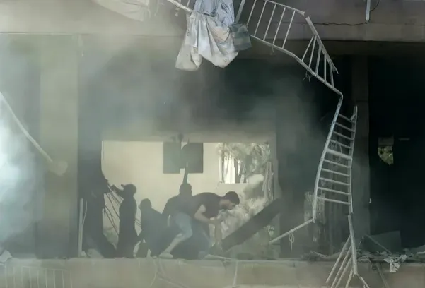 ইরান ও যুক্তরাষ্ট্র চুক্তির কাছাকাছি মুহূর্তে বৈরুতে ইসরাইলের বোমা
