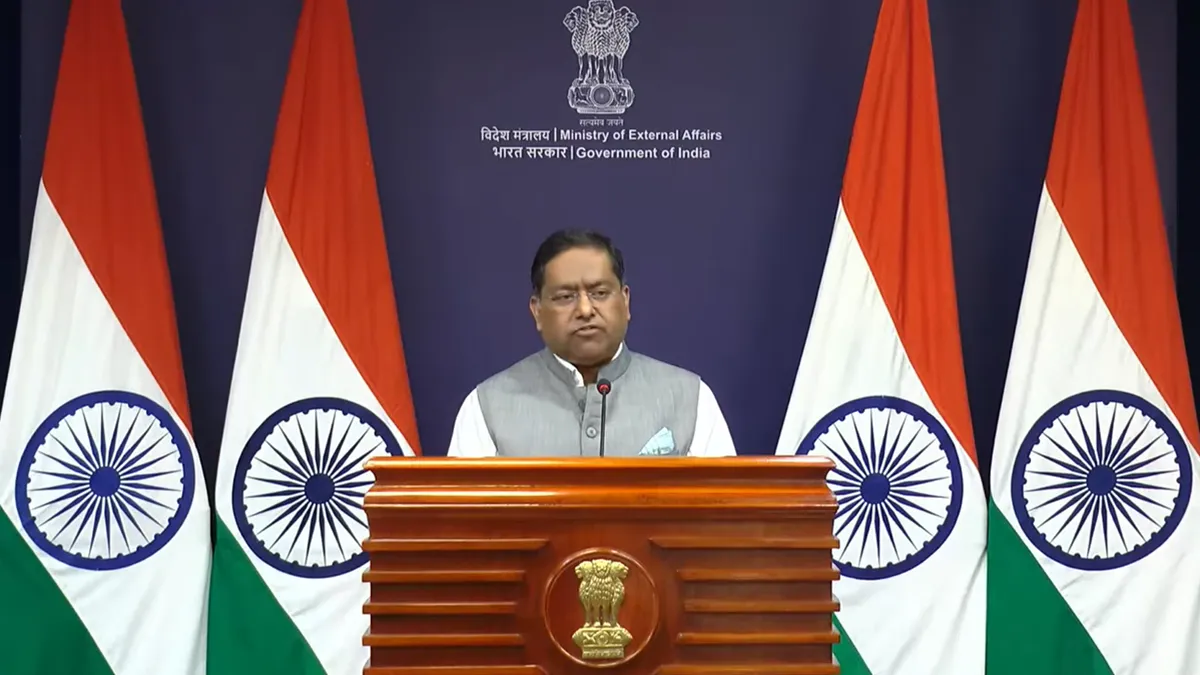 শেখ হাসিনাকে প্রত্যর্পণের অনুরোধ পর্যালোচনা করা হচ্ছে: ভারতের পররাষ্ট্র মন্ত্রণালয়ের মুখপাত্র