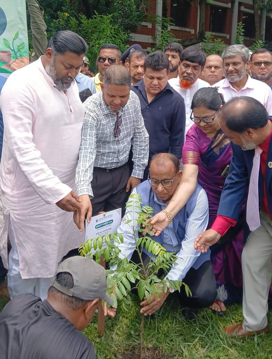 বাউবিতে পাঁচ বছর মেয়াদী বৃক্ষরোপণ কর্মসূচি উদ্বোধন
