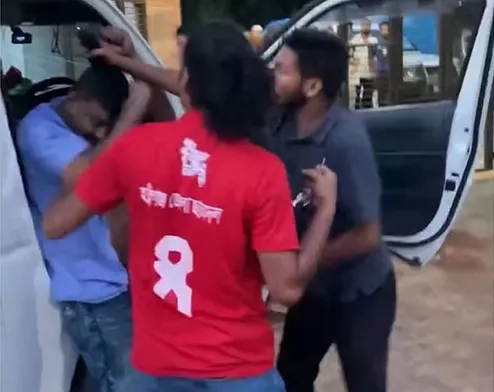 এনসিপির গাড়িবহরে ছাত্রদলের হামলা, সারজিস-নাসীরুদ্দীন আহত