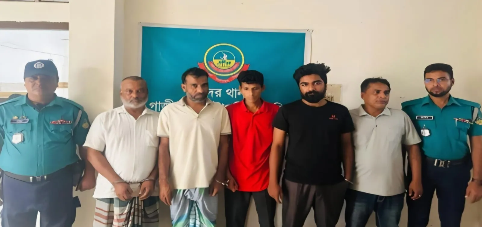 গাজীপুরে নিষিদ্ধ সংগঠনের মিছিল: ৯ জন গ্রেপ্তার