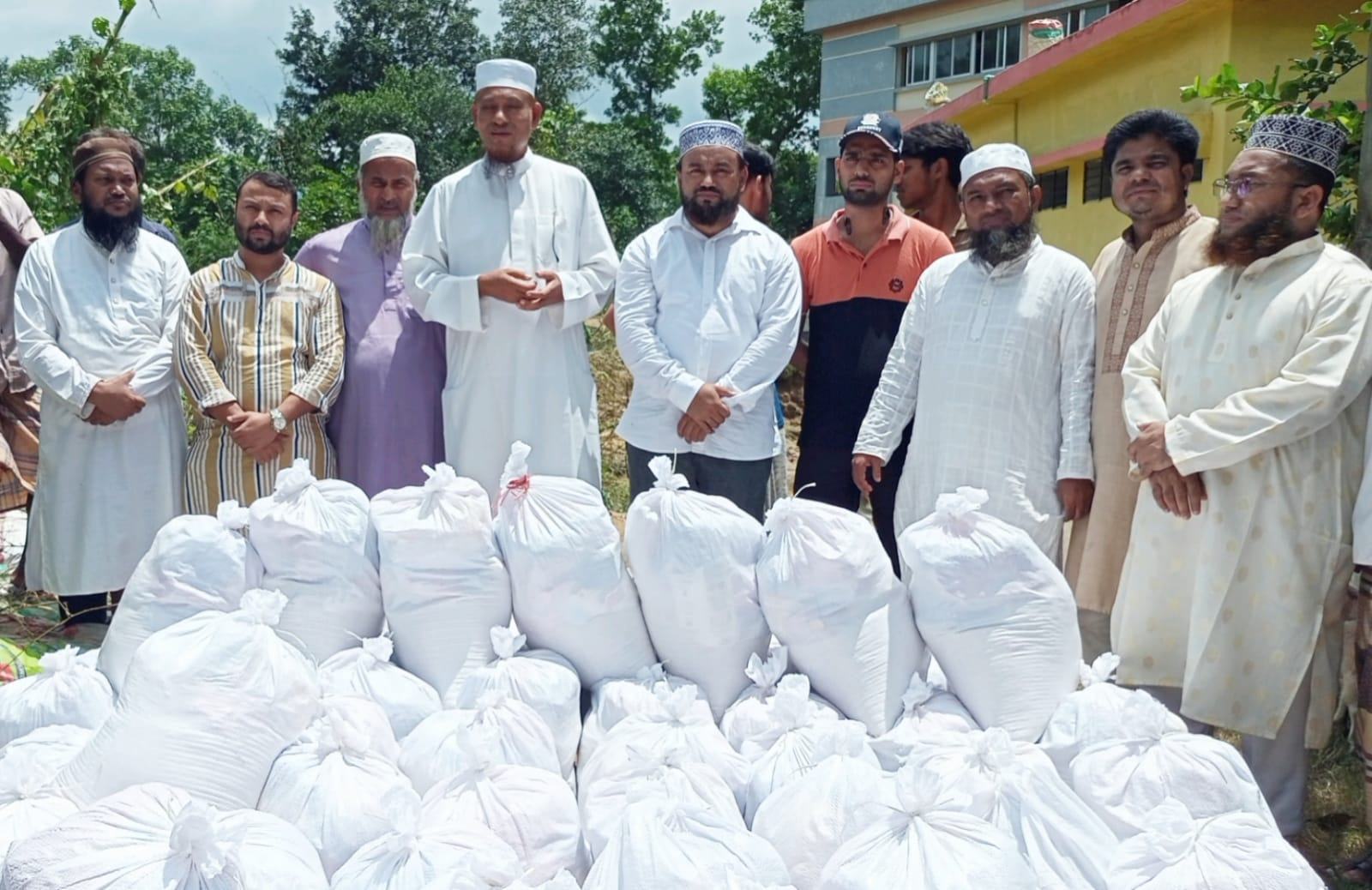 চকরিয়ায় জামায়াতের মানবিক সহায়তা অব্যাহত