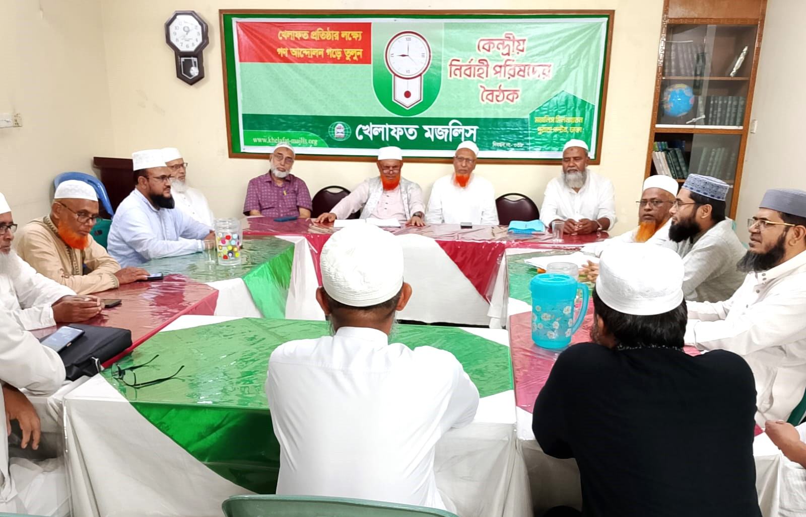 দিনে ১০টির বেশি খুন ও আইন-শৃঙ্খলার অবনতিতে গভীর উদ্বেগ খেলাফত মজলিসের