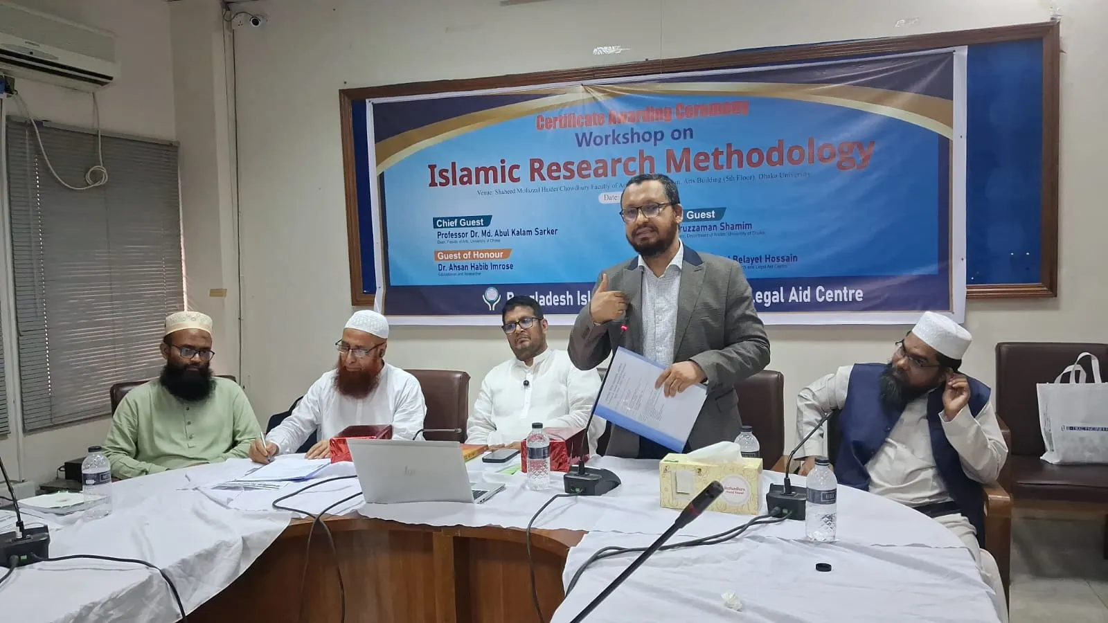 গবেষণার মাধ্যমে ইসলামের নীতি আদর্শের পুনরুজ্জীবন ঘাটাতে হবে