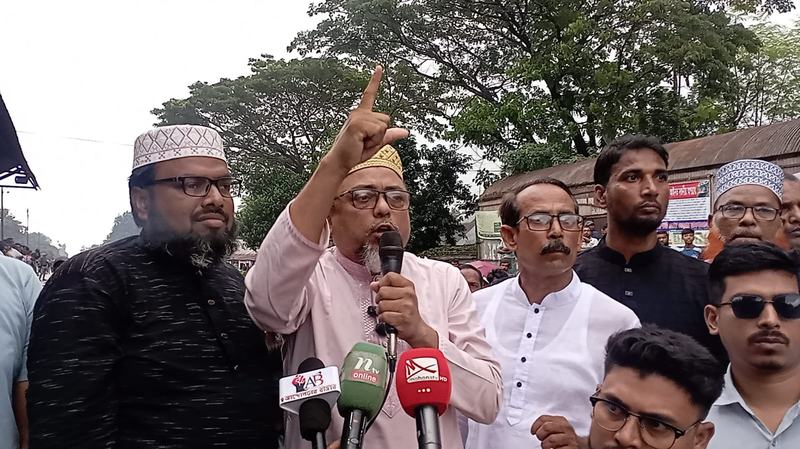 এমপি আফজাল হোসেনের হস্তক্ষেপে বহাল থাকল খোকসায় বেনাপোল এক্সপ্রেসের যাত্রাবিরতি
