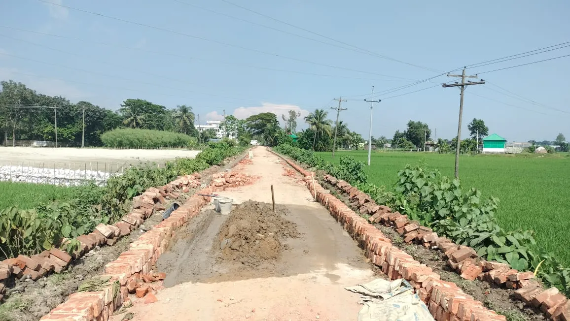 ফিটনেস থাকার পরও সড়ক পুনর্নির্মাণ সরকারি অর্থ নয়ছয়ের অভিযোগ
