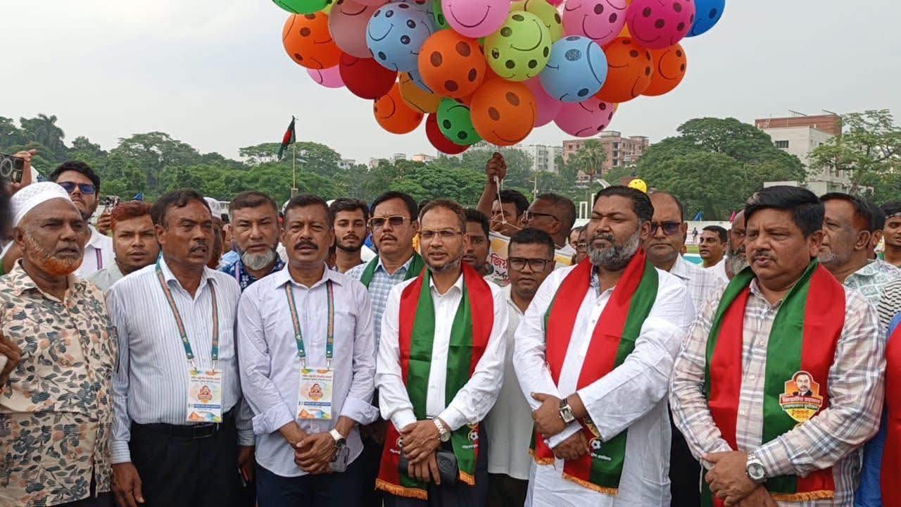 গাজীপুরে জিয়াউর রহমান গোল্ডকাপ ফুটবলের শুভ উদ্বোধন