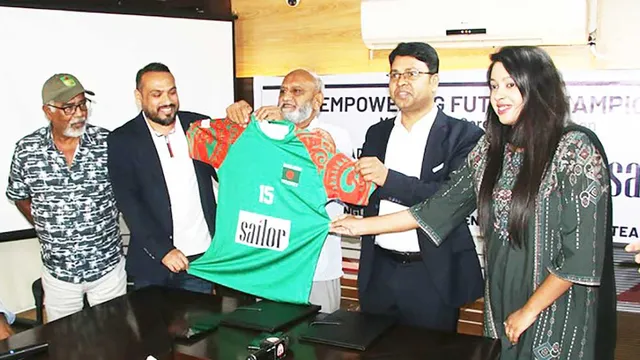 জাতীয় হকি দলের স্পন্সর ইপিলিয়ন ও সেইলর