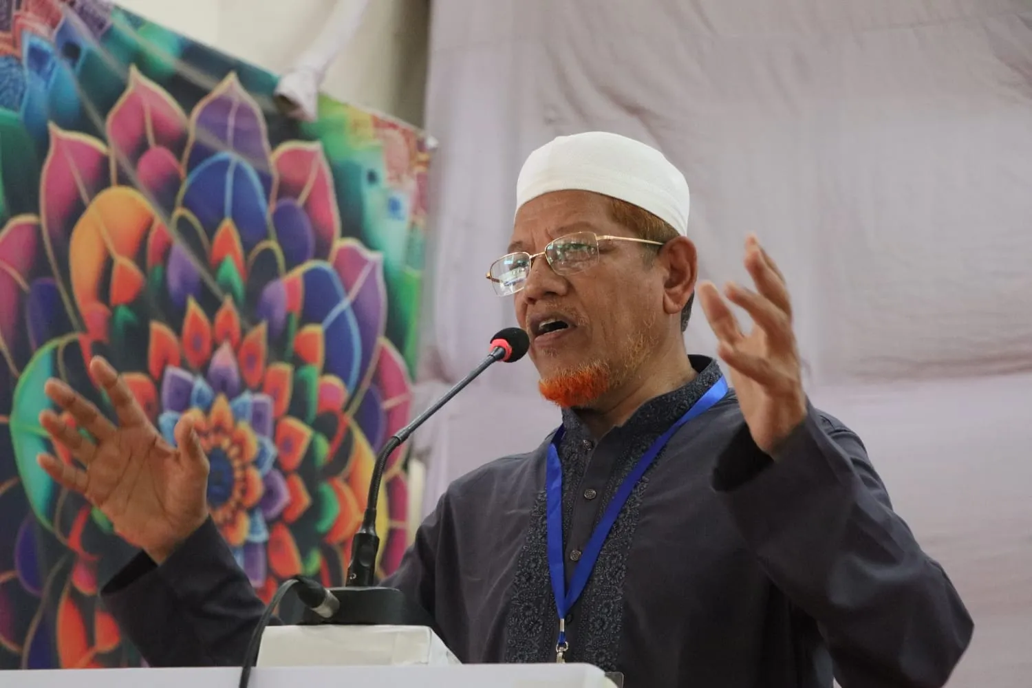 রাষ্ট্রীয় ব্যবস্থাপনায় সরকারের অদক্ষতা জনগণকে হতাশ করেছে