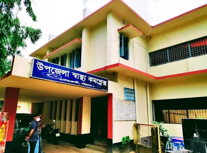 হাটহাজারীতে ২৪ ঘণ্টায় সাপে কাটা ৮ রোগী ভর্তি, ৭ জনই লাউডগার কামড়ে আক্রান্ত