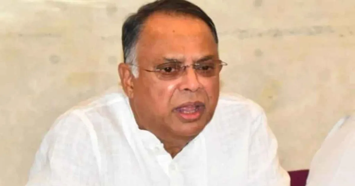 বিদ্যুৎ বিতরণ বেসরকারি খাতে দিতে চান জ্বালানিমন্ত্রী