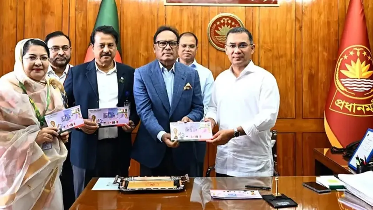 বিশ্বকাপ ফুটবল উপলক্ষে স্মারক ডাকটিকিট উন্মোচন করলেন প্রধানমন্ত্রী