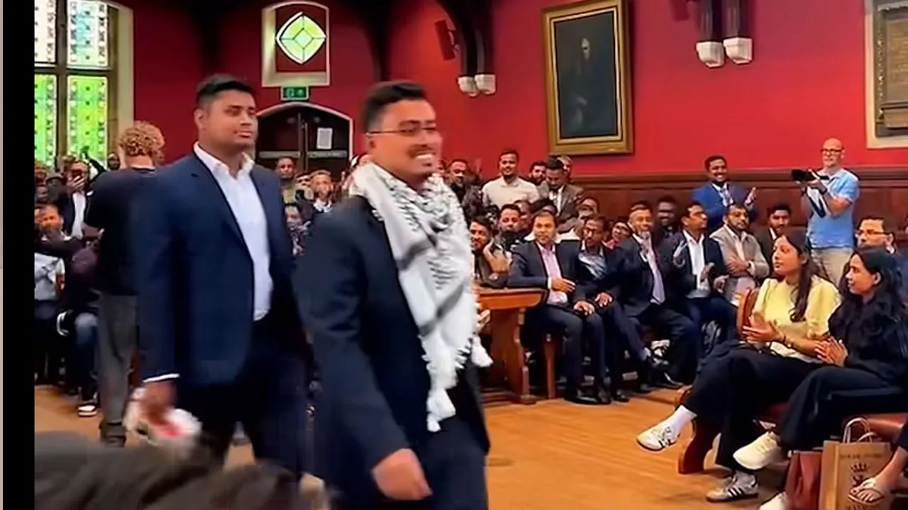 অক্সফোর্ড ইউনিয়নের সেমিনারে সাদিক-হাসনাত